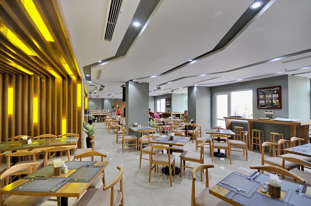 The Mcr Luxury Nha Trang 39/44