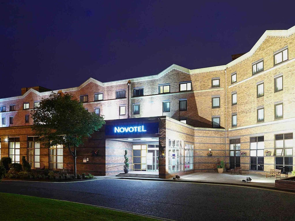 Novotel Newcastle Airport 2/53