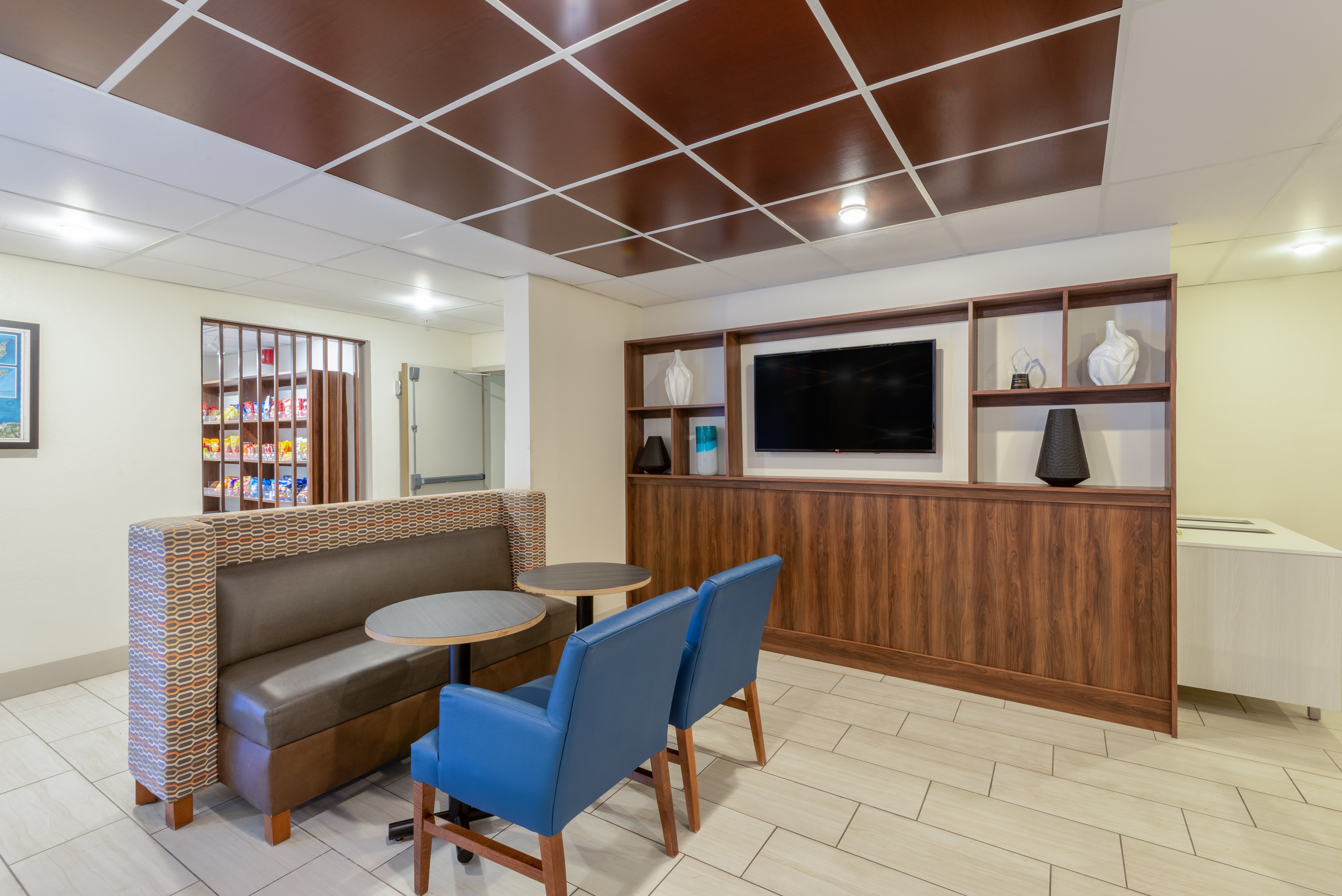 Holiday Inn Express Cleveland-Vermilion 19/36