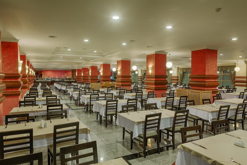 Grand Pasa Hotel 24/38