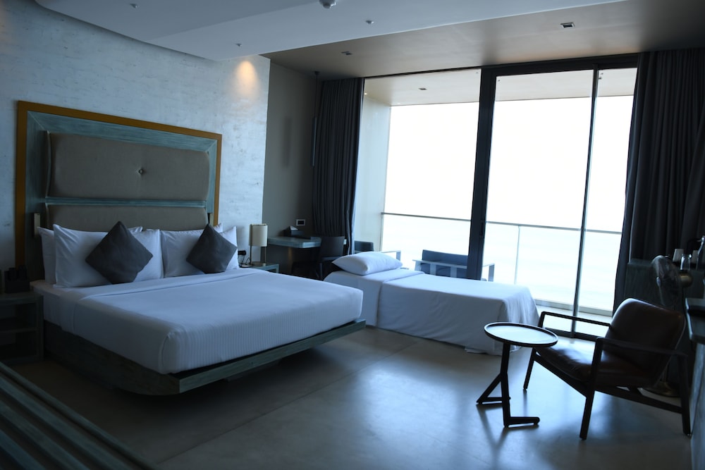 Room at Pledgescape Negombo, NEGOMBO
