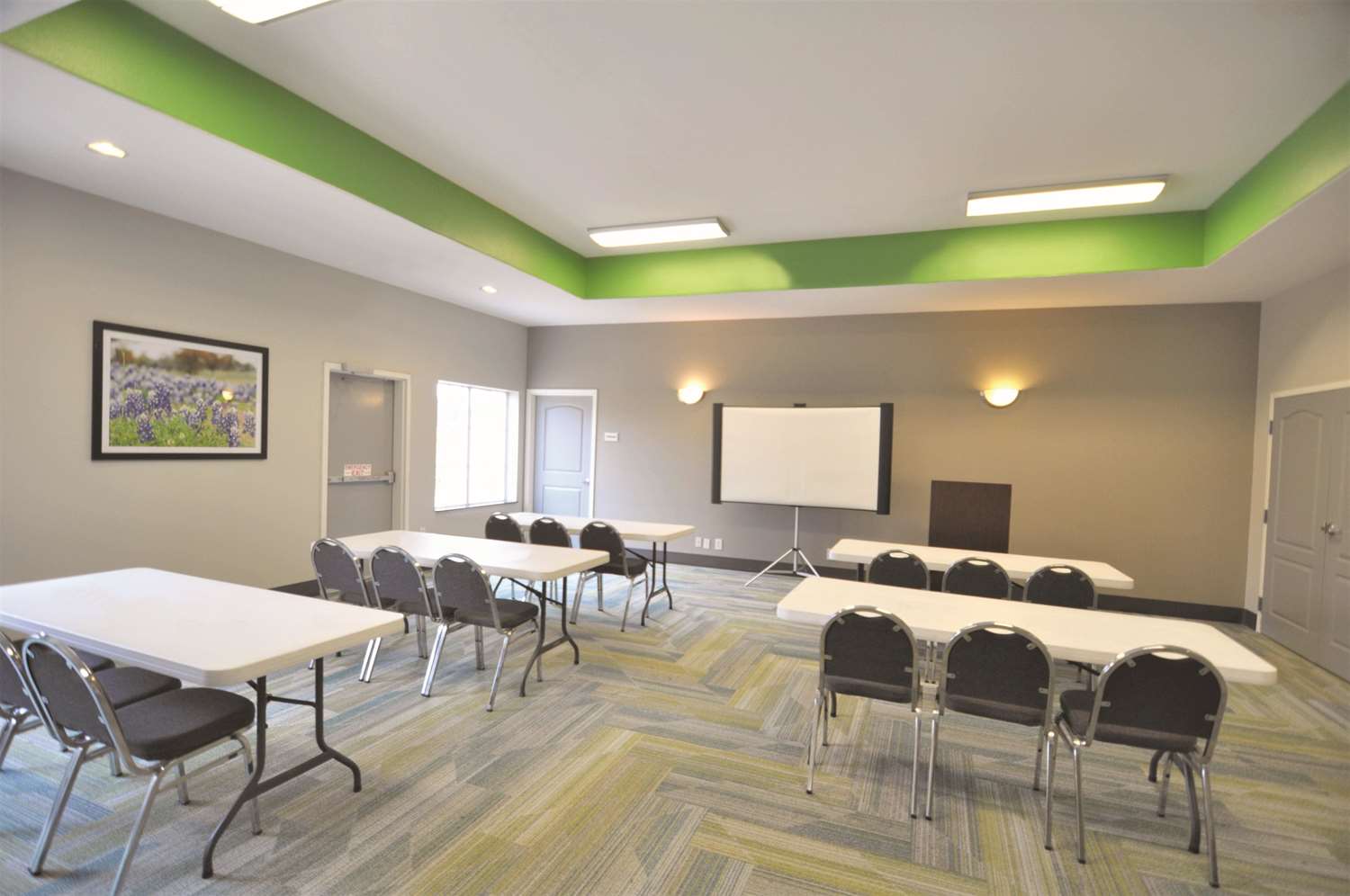 La Quinta Inn & Suites by Wyndham-Brookshire-West Katy 37/39