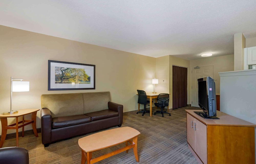 Extended Stay America - Tampa - Airport - Memorial Hwy. 30/47