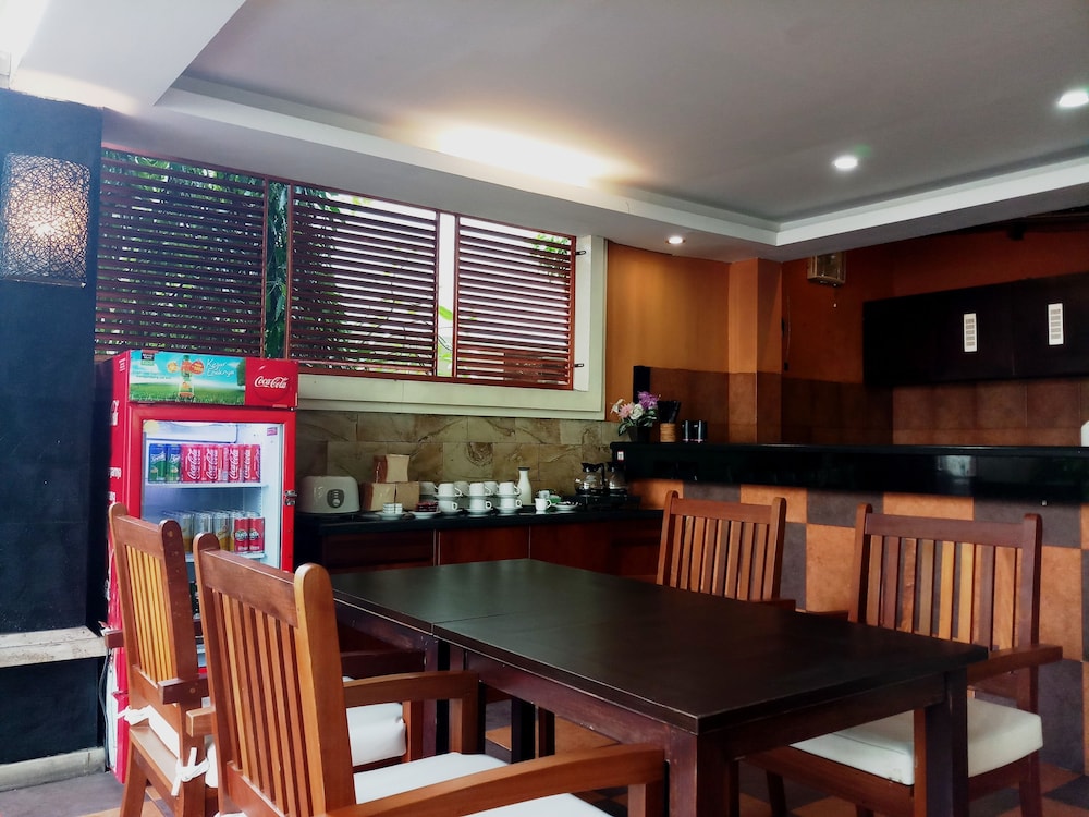Aman Sari Villa 16/30
