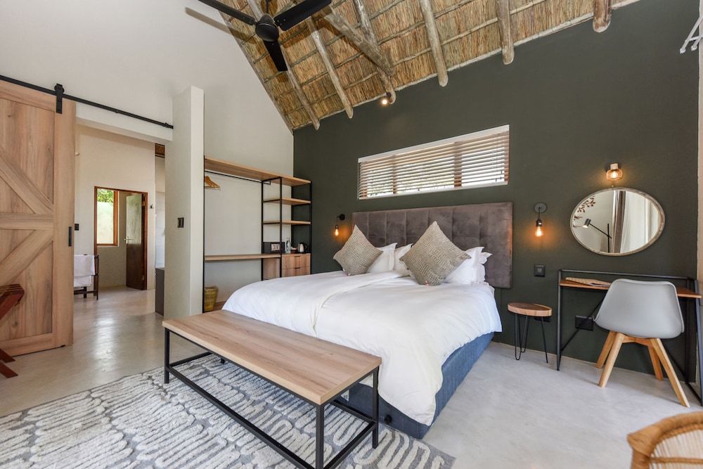 Mziki Safari Lodge 31/76