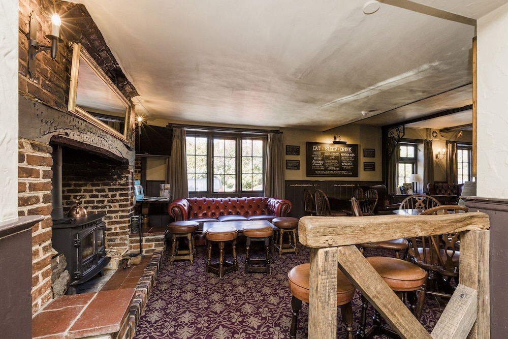 New Flying Horse Inn 51/68