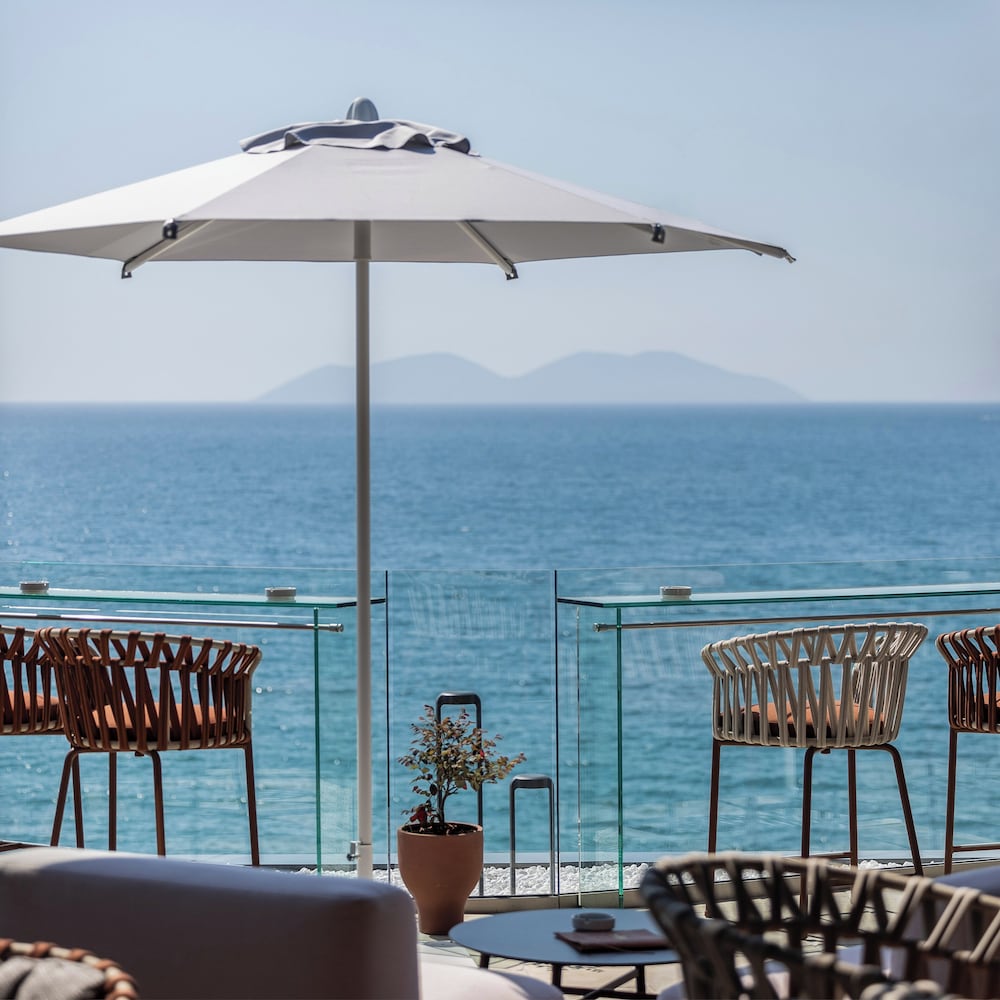 Hotel Vlora Priam, Affiliated by Melia 50/65