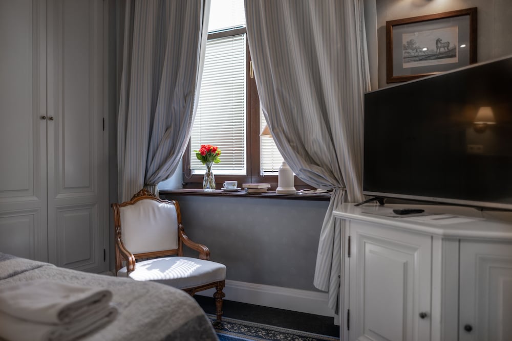 Hotel Grodek 16/50