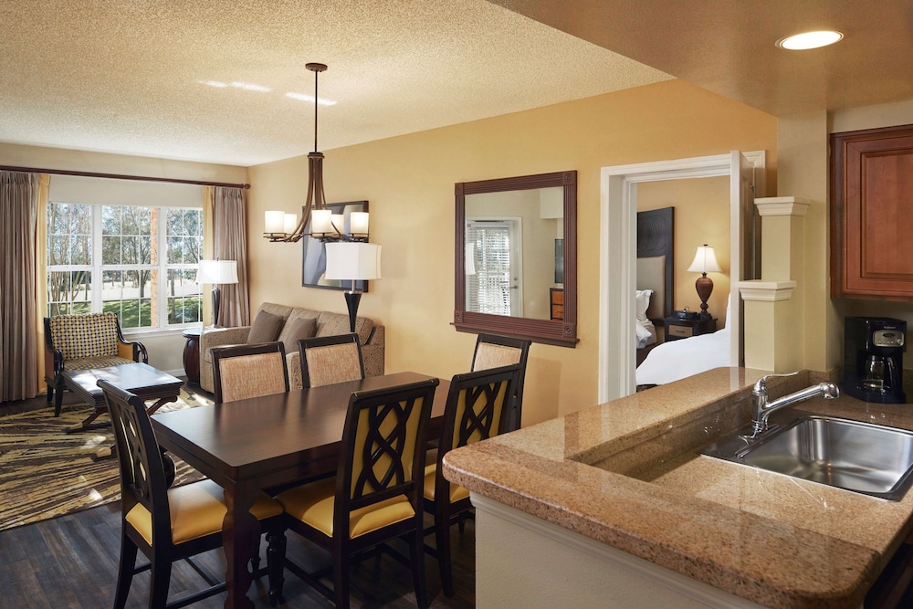 Hilton Grand Vacations Club Seaworld Orlando 37/57