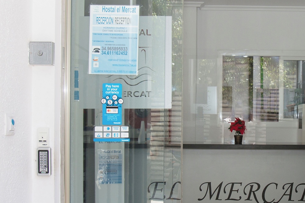 Hostal El Mercat 32/60