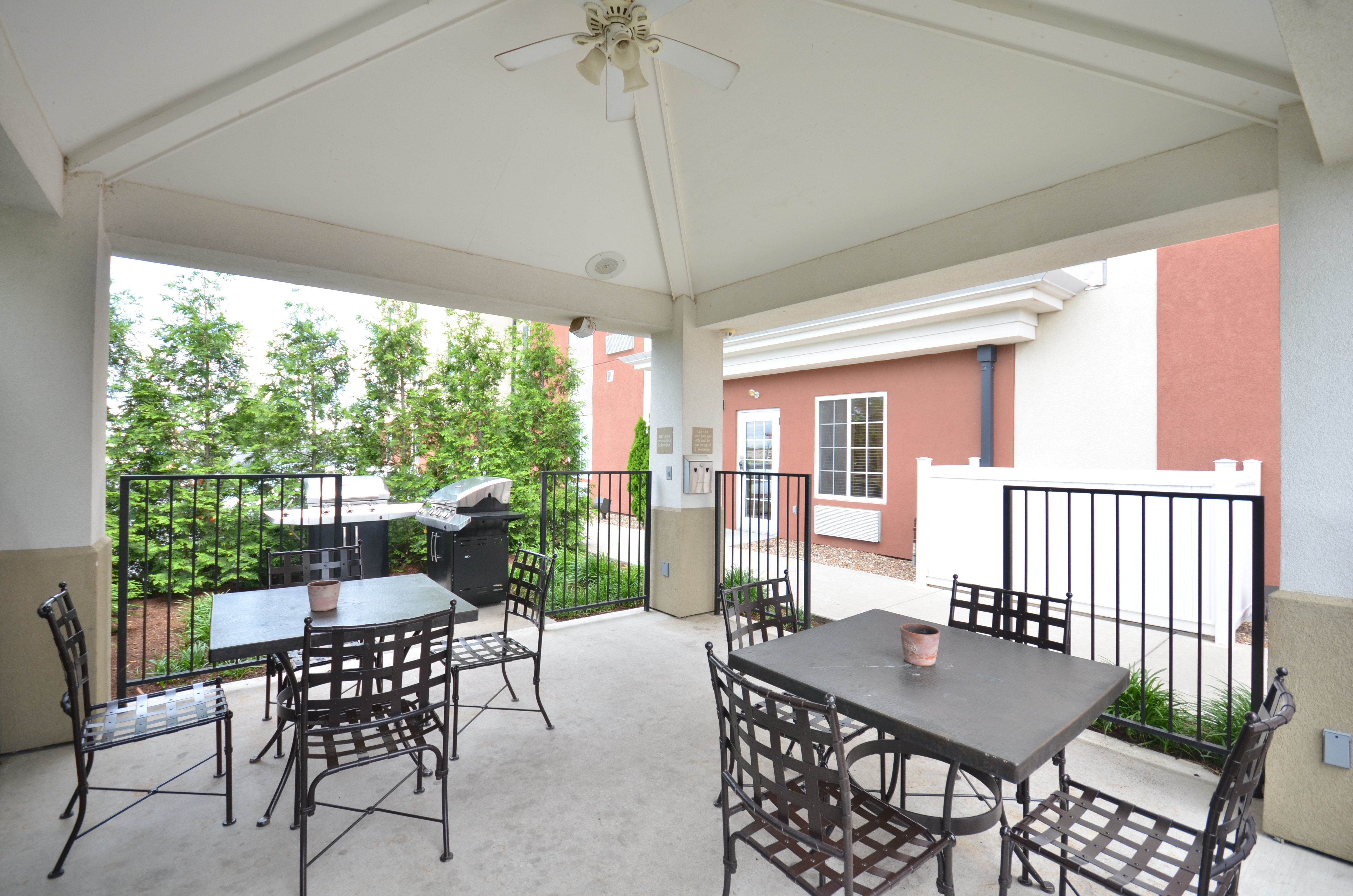 CANDLEWOOD SUITES CAPE GIRARDEAU 46/68