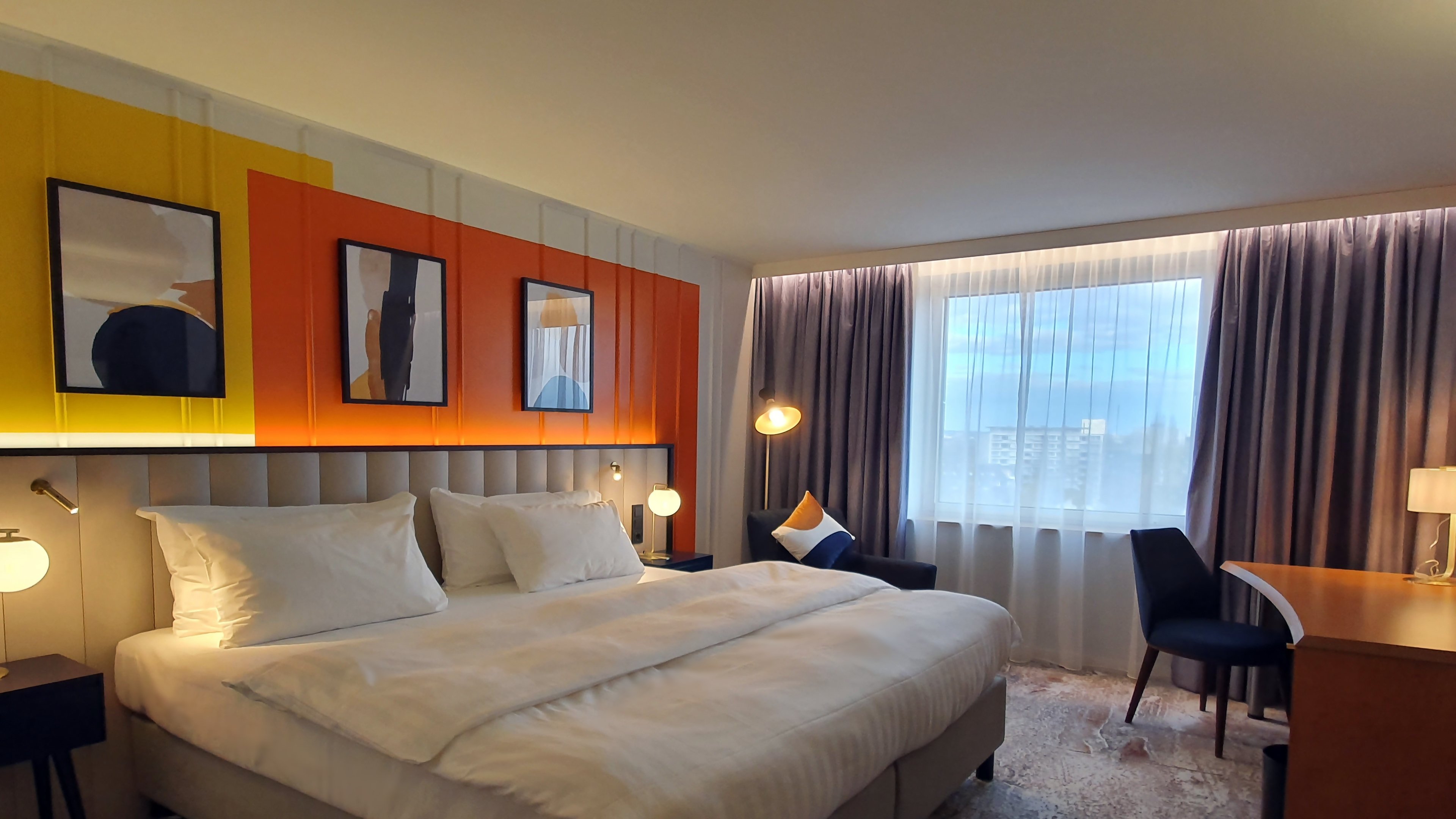 Premium, King Bed