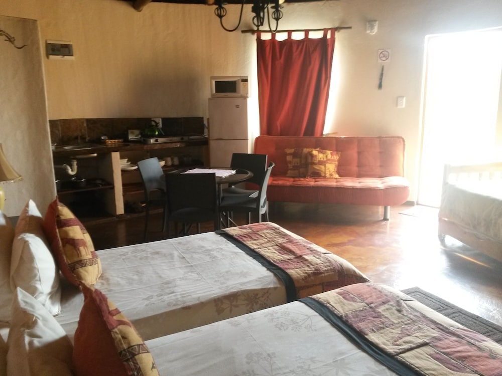 African Sun Guest House 17/36