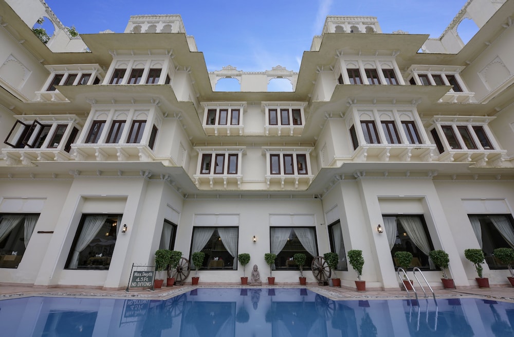 Hotel Swaroop Vilas 4/49
