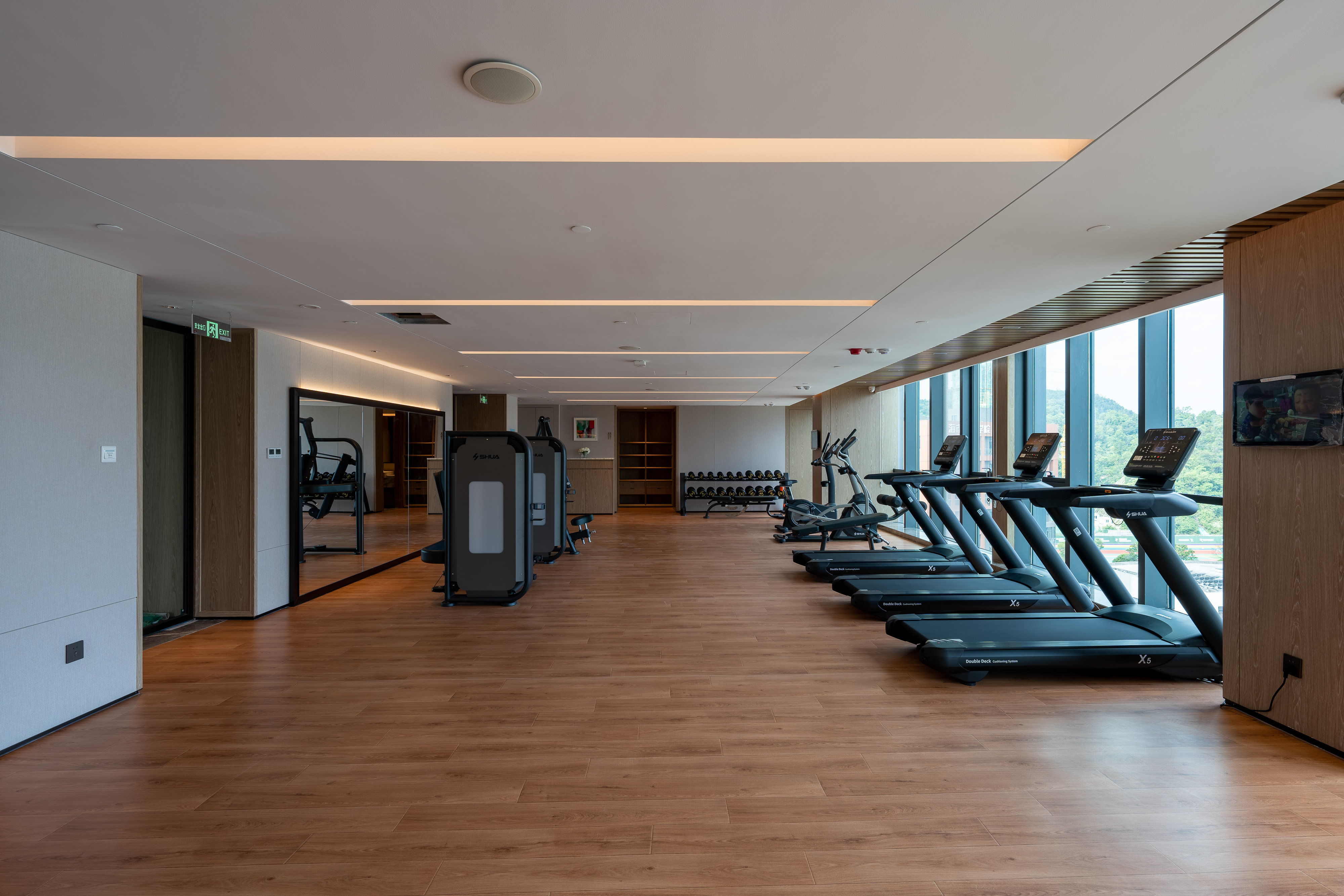 Holiday Inn Zhuhai City Center 26/50