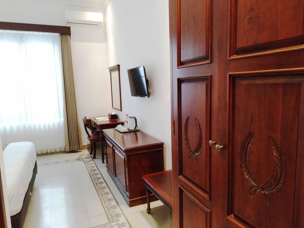 Daroessalam Hotel 13/49