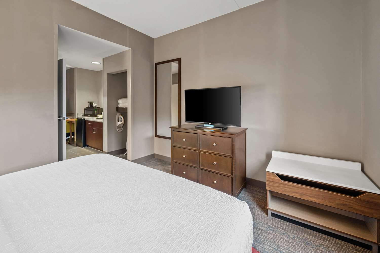 Hampton Inn By Hilton New Bedford/Fairhaven 13/37