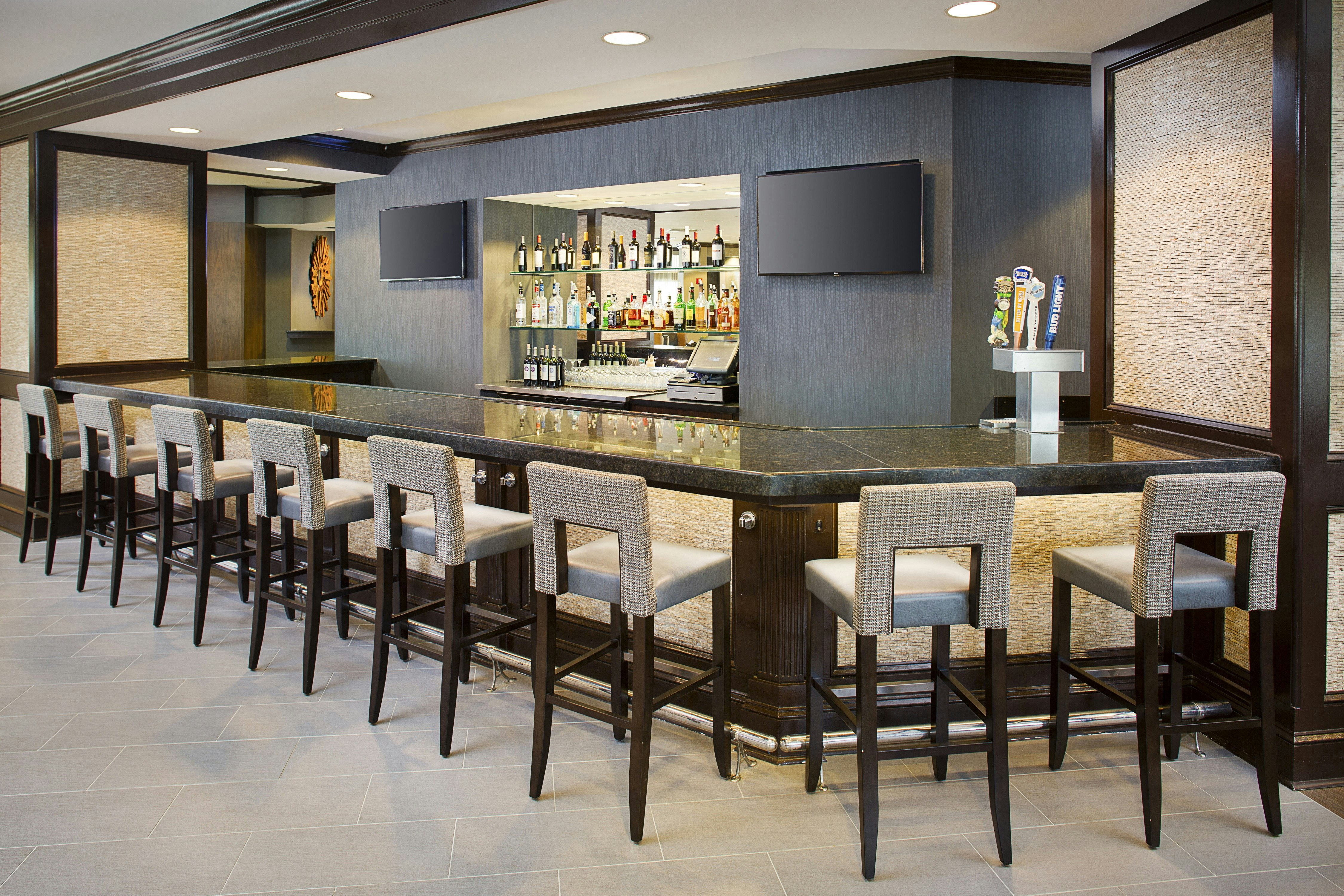 DoubleTree by Hilton Hotel Baltimore - BWI Airport 11/38