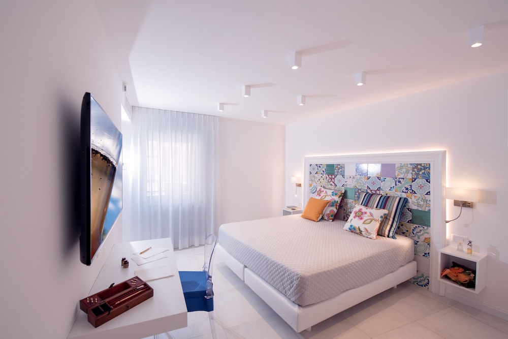 Hotel Amalfi 34/79