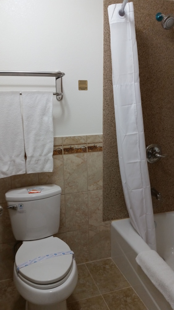 Kona Inn Motel Anaheim 39/42