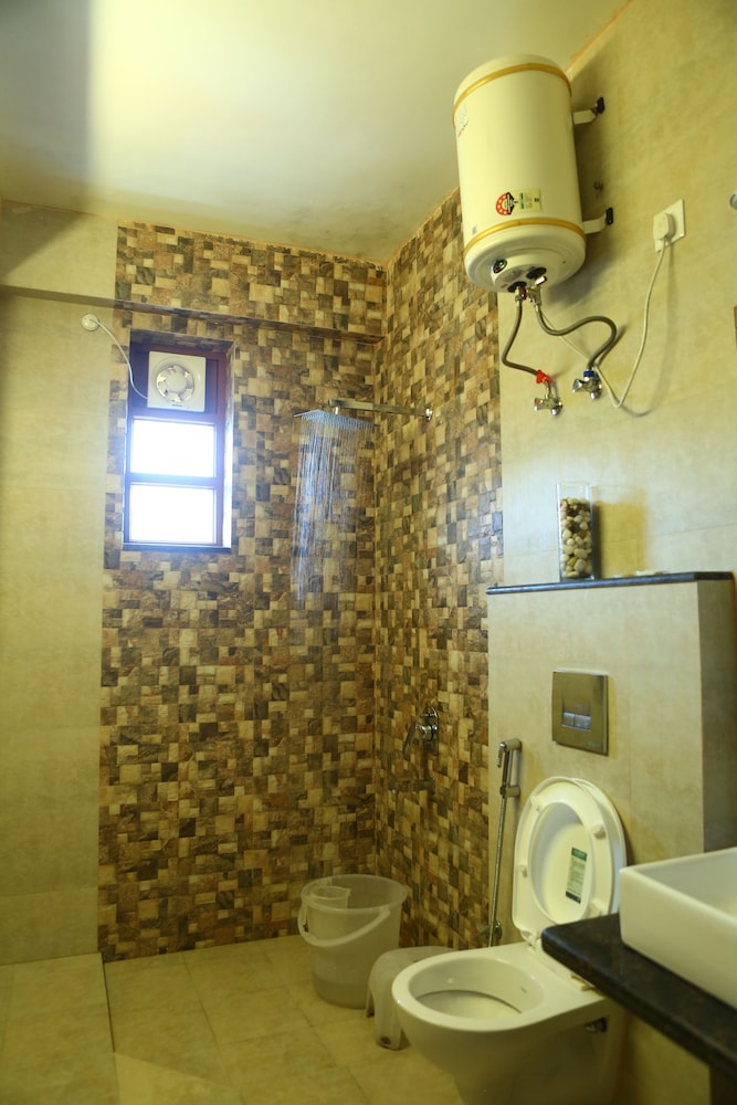 Oyo Rooms Mussoorie Library 37/38
