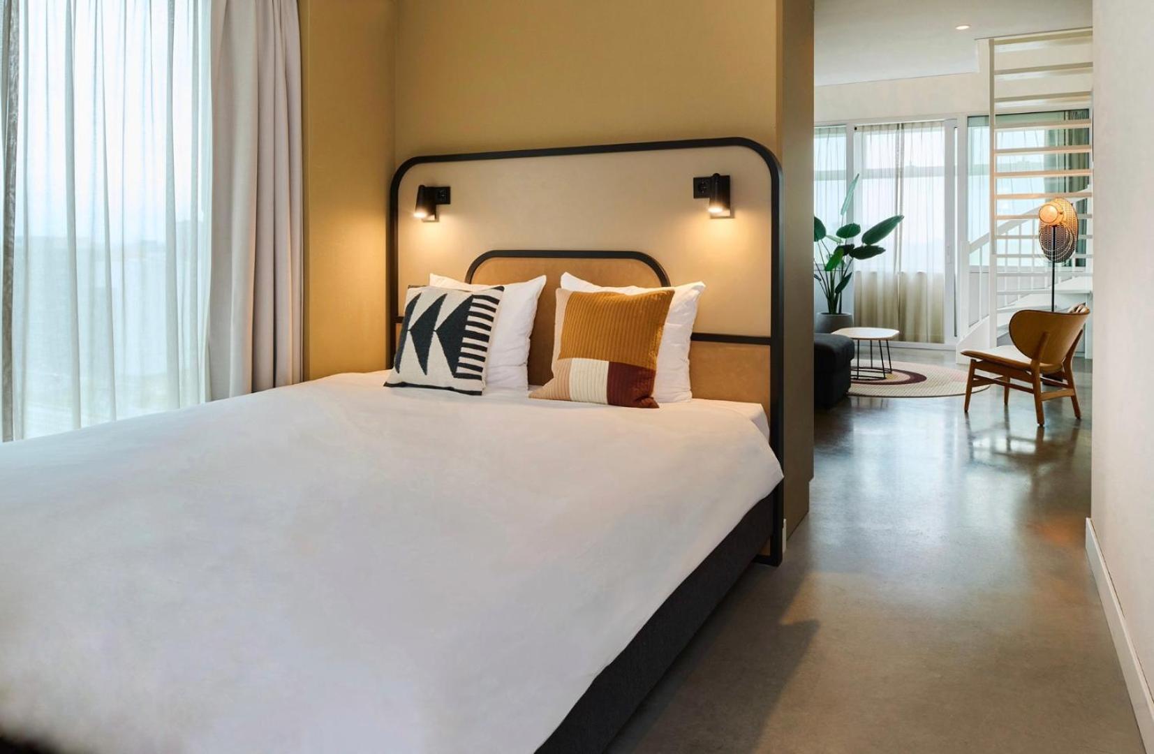 1 BEDROOM, LOFT, PATIO