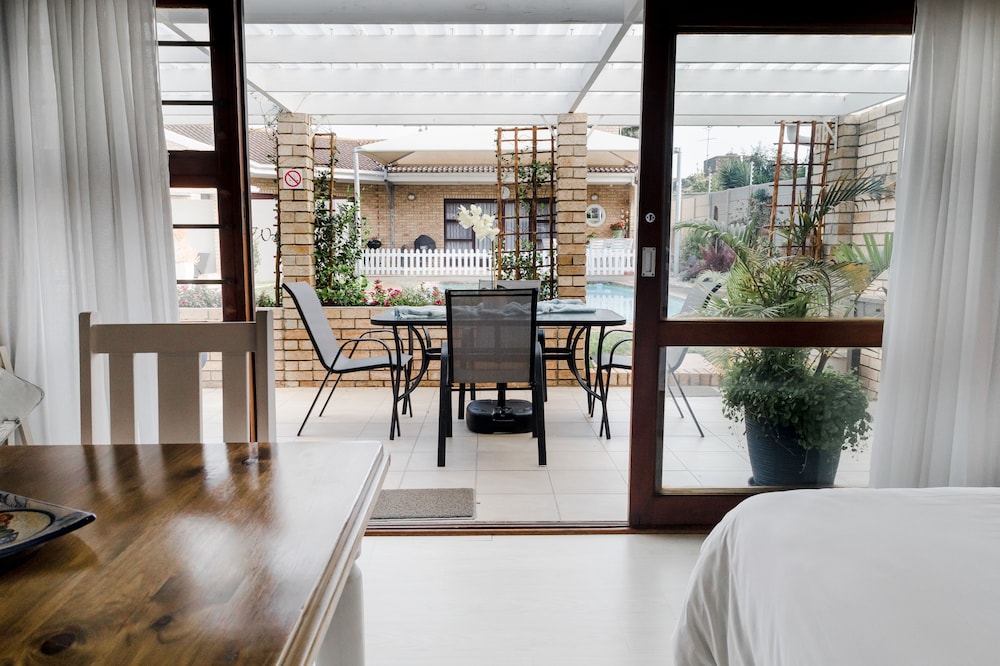 Wagtails Guest House 25/50