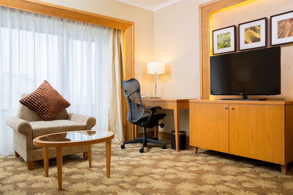 Hilton Garden Inn Hanoi 55/56