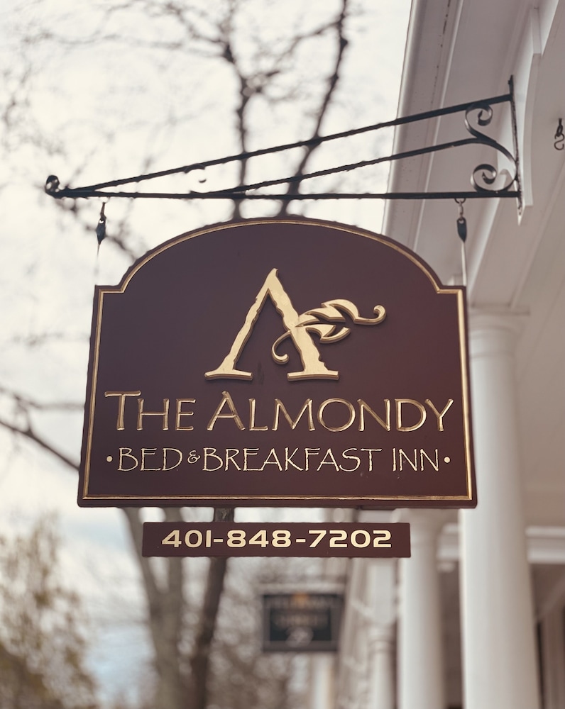 Almondy Inn 42/77