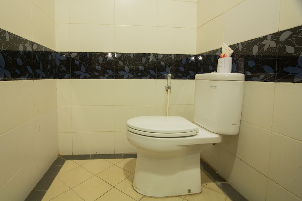 Maxi Hotel Kedonganan 45/47