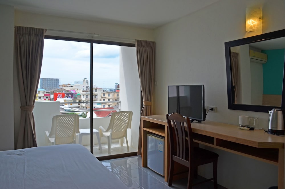 Baan Manthana Hotel 13/50