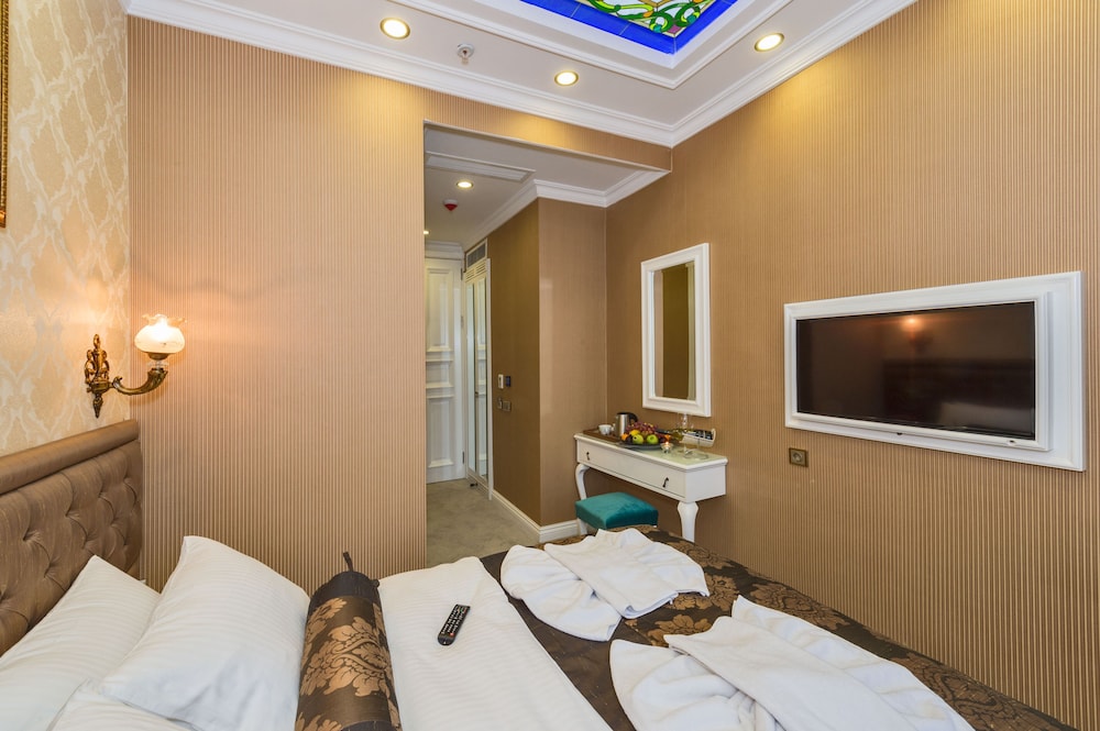Alpek Hotel 27/67