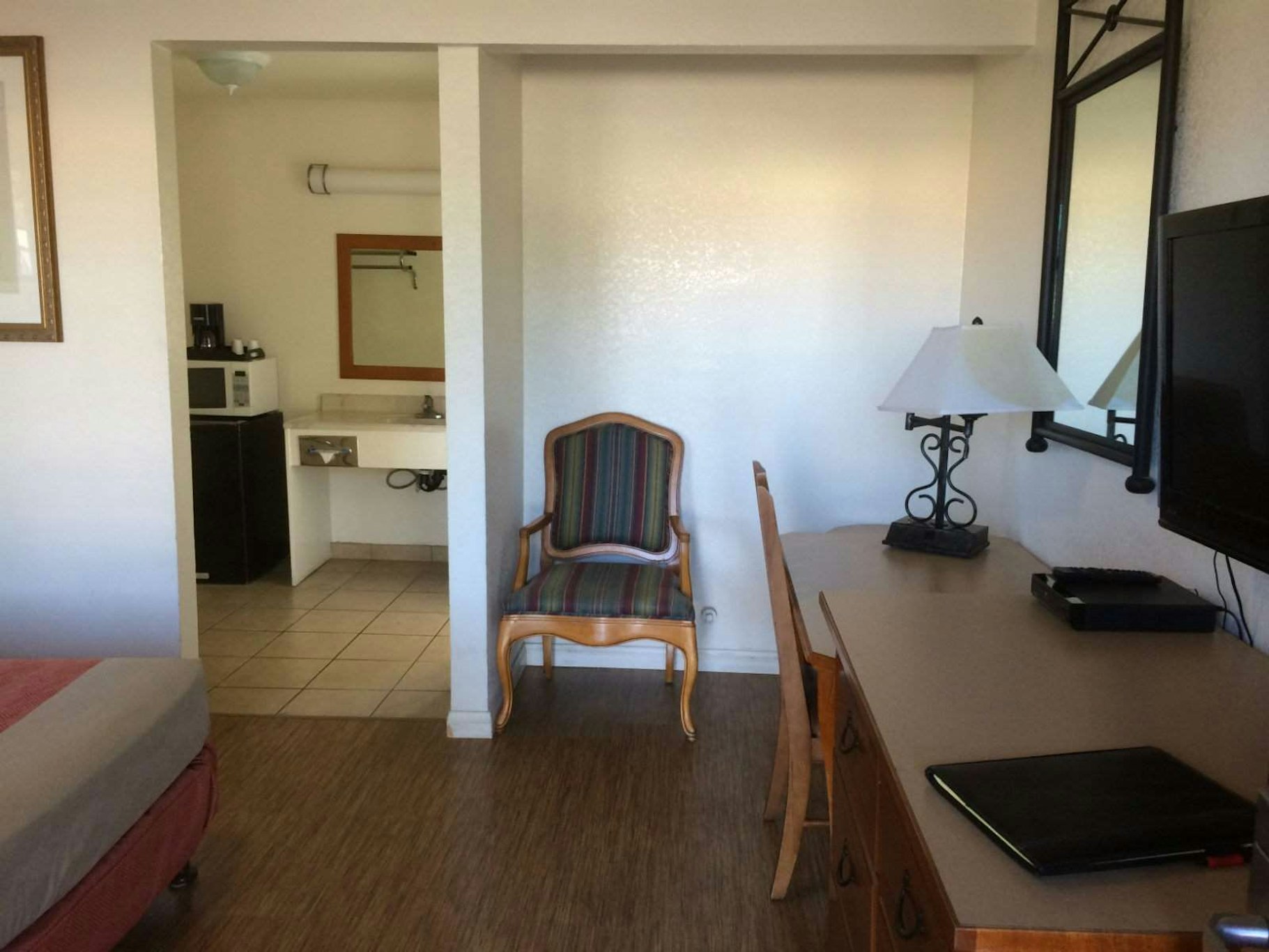VAGABOND INN HEMET 28/33