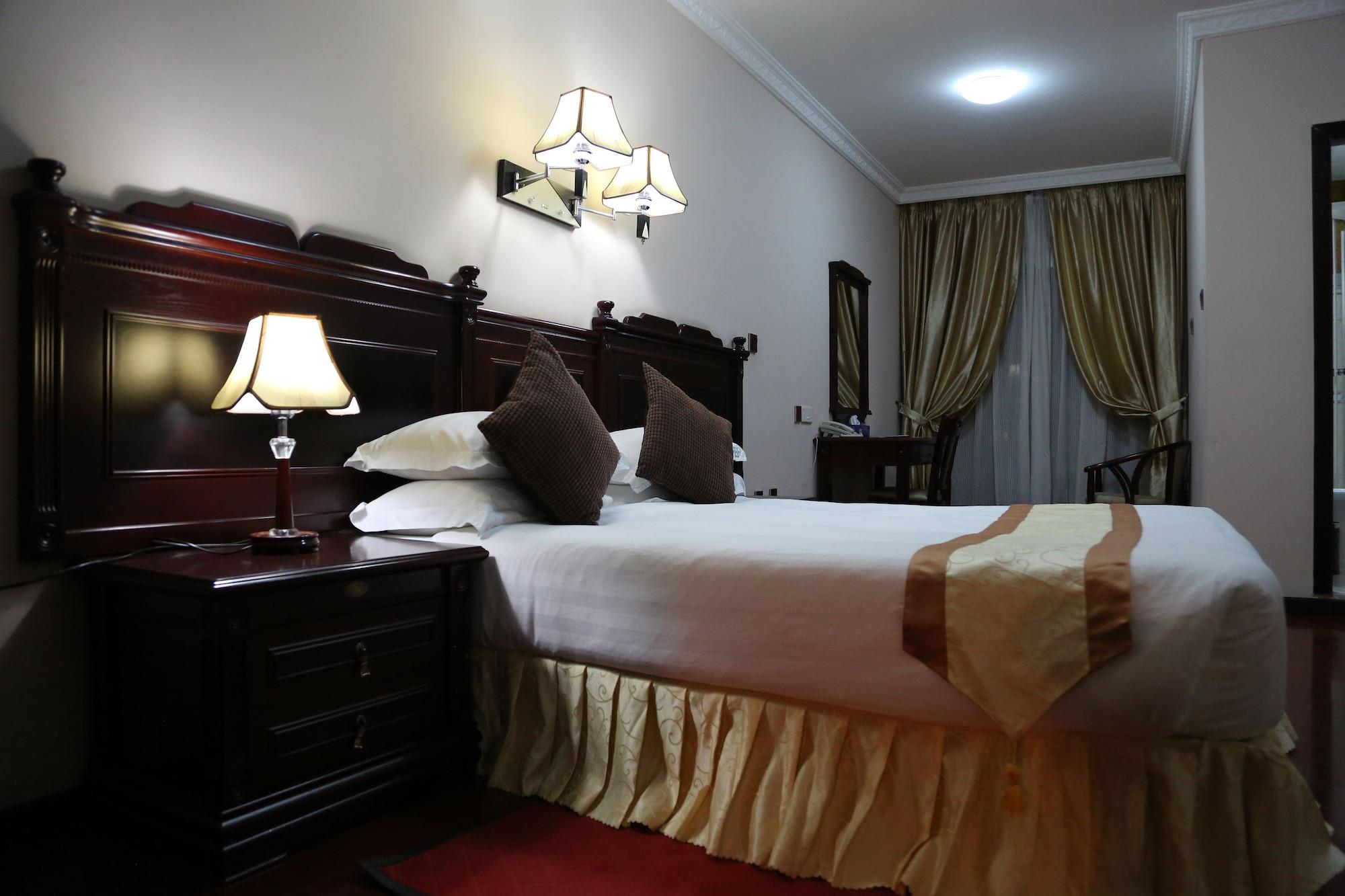 Trinity Hotel 20/43