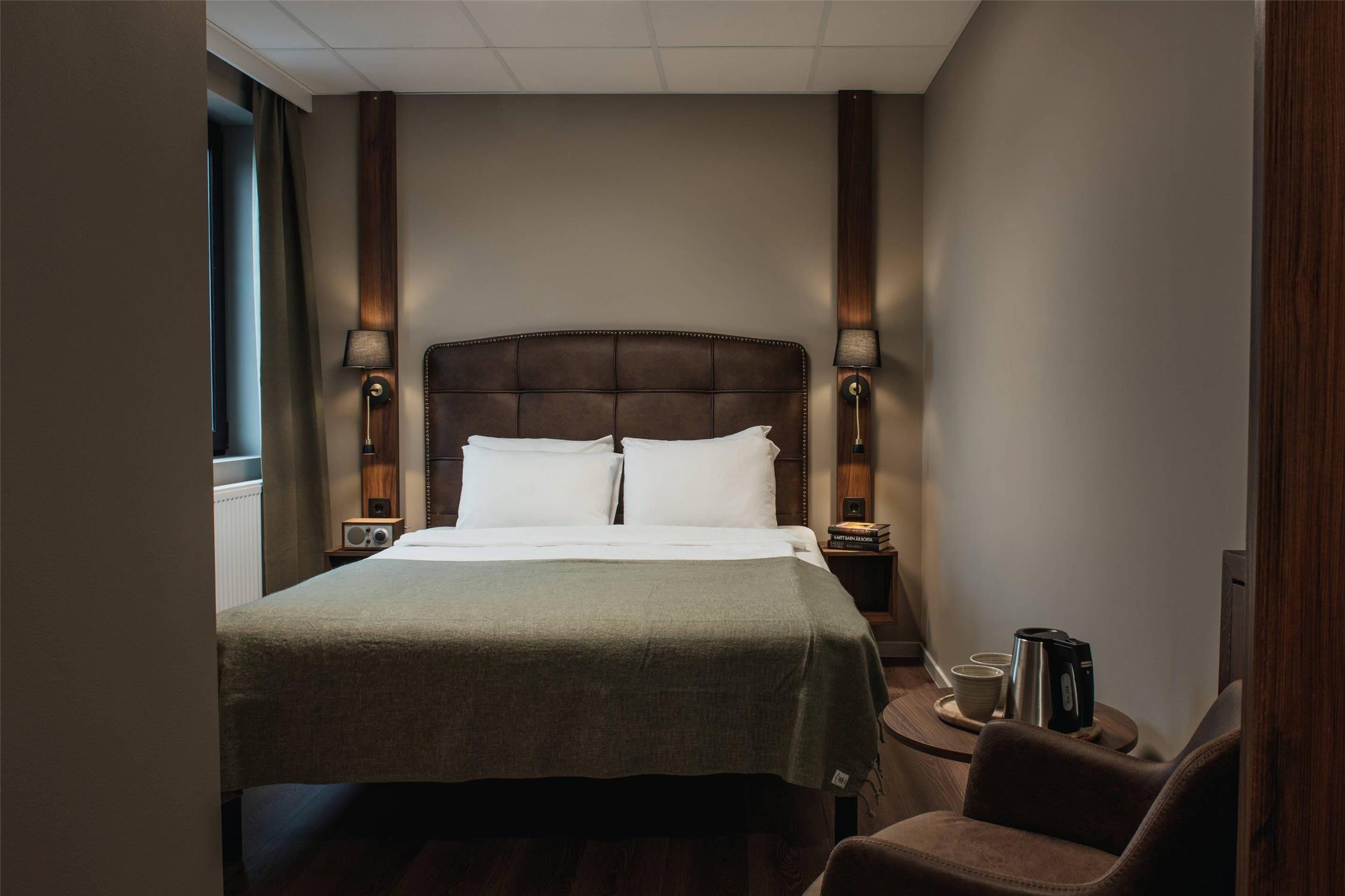 Home Hotel Bristol 13/36