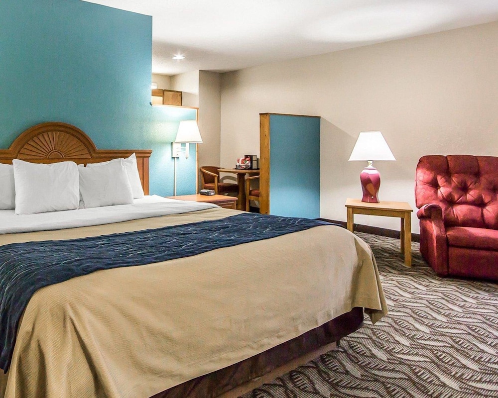 Quality Inn & Suites Circleville 17/53