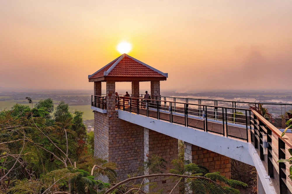 Victoria Nui Sam Lodge in CHAU DOC