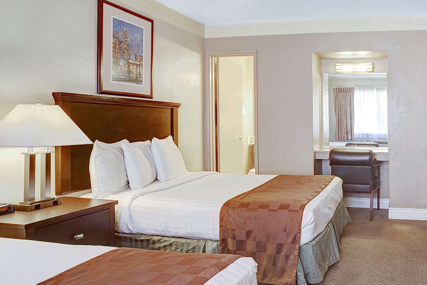 Travelodge by Wyndham Everett City Center 12/19