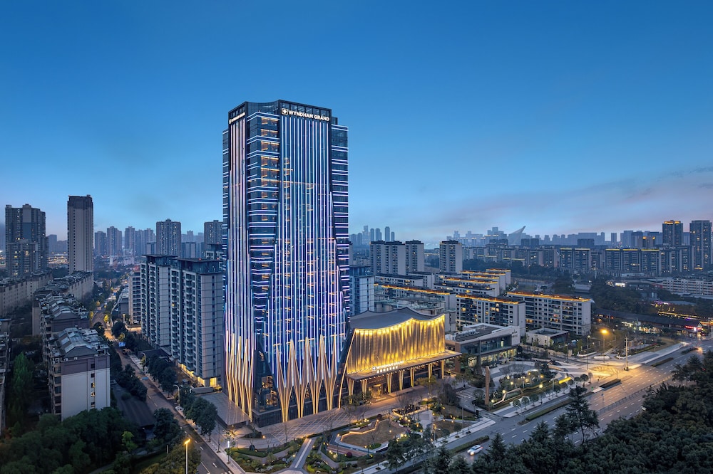 Wyndham Grand Chengdu East 62/67