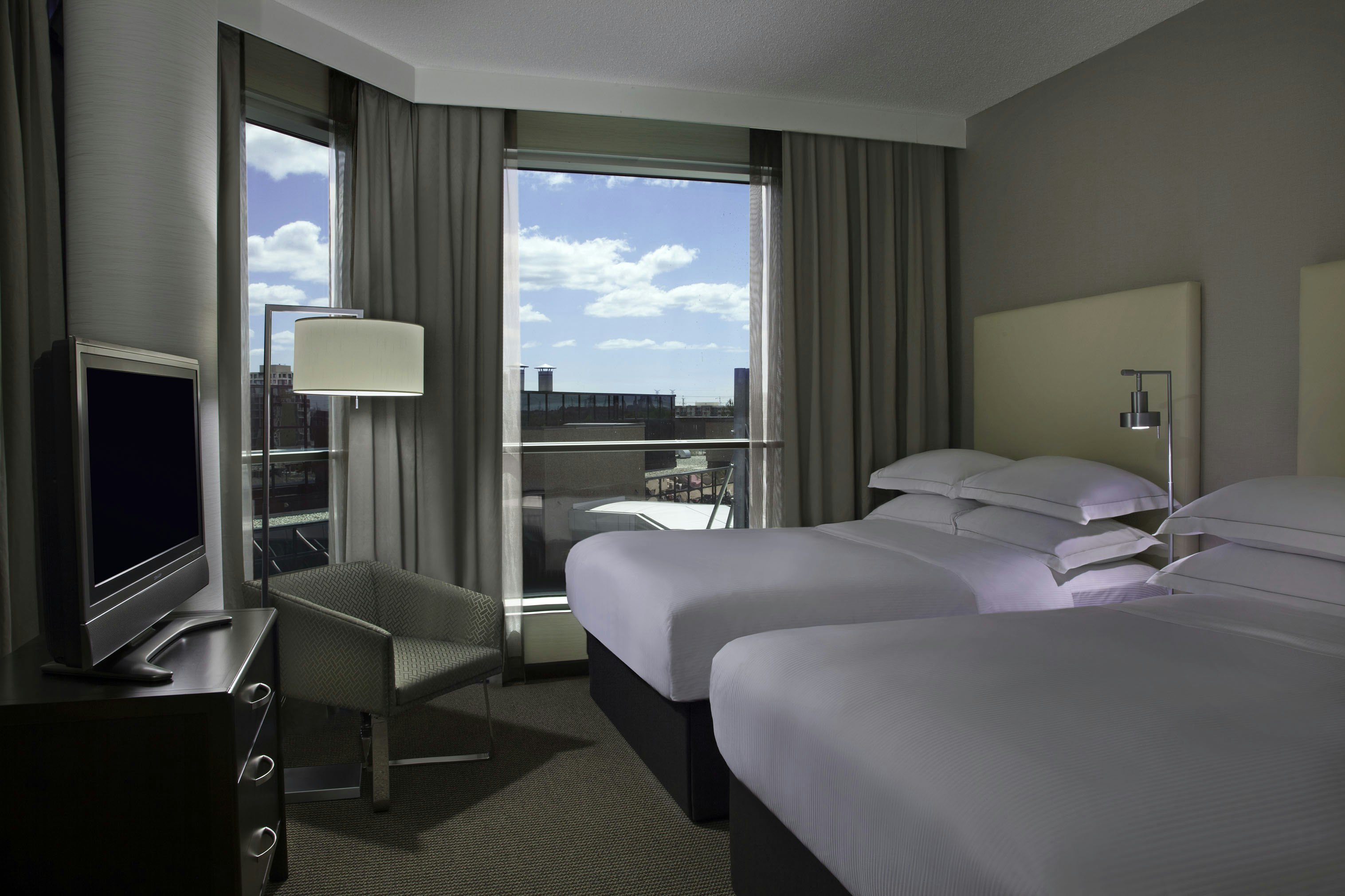 1 Bedroom, Executive, King Bed, Corner