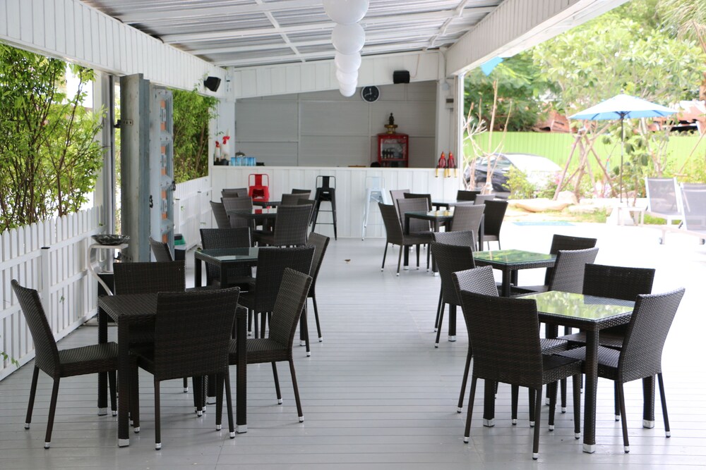 RedDoorz I-Talay Resort 33/49