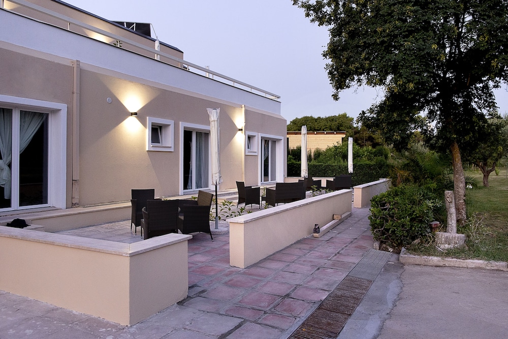 Lobby at Hotel San Vincenzo Resort, POLICORO