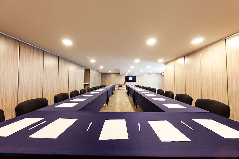 Suites del Angel 62/65
