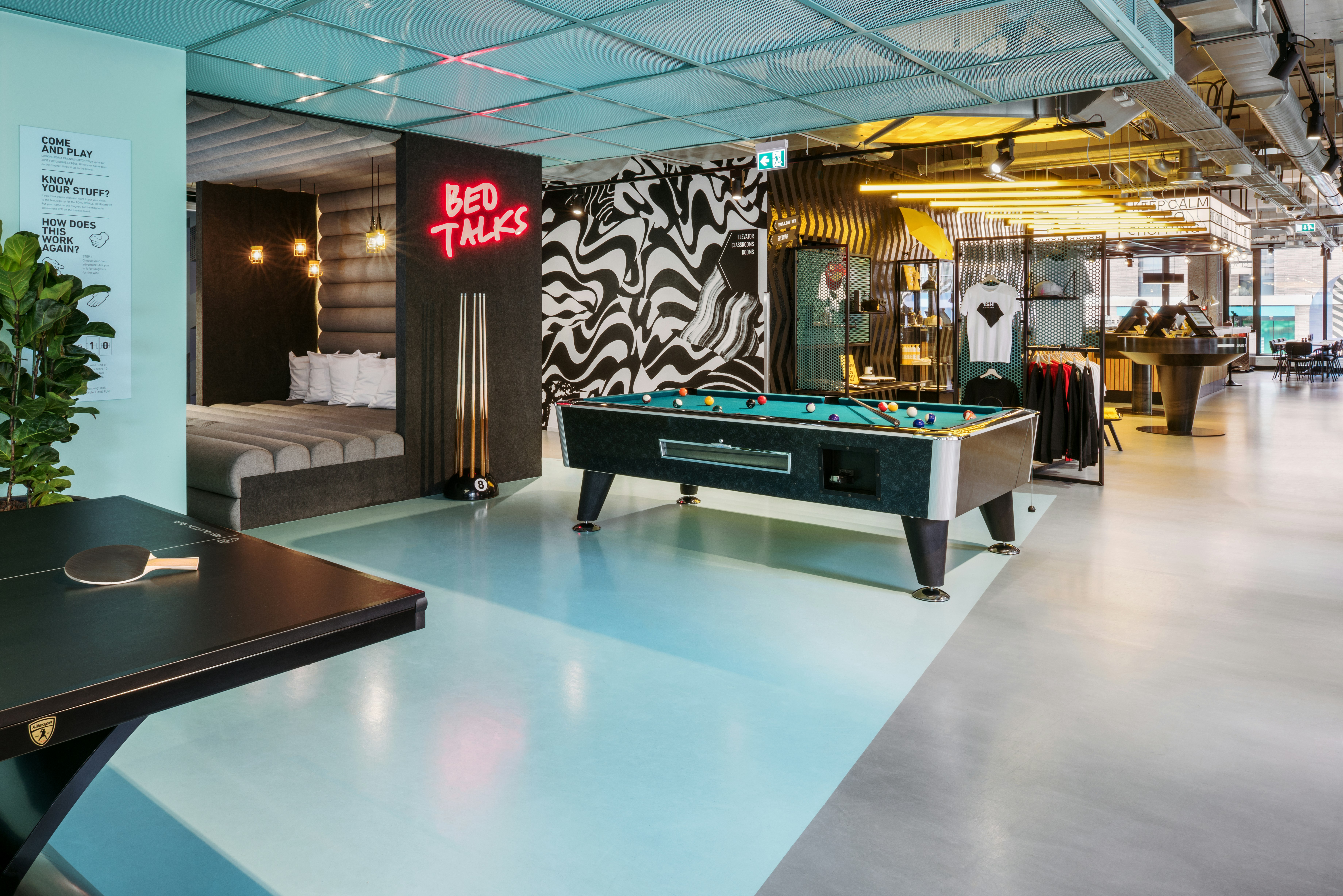 Lobby at The Social Hub Amsterdam West 4*, AMSTERDAM