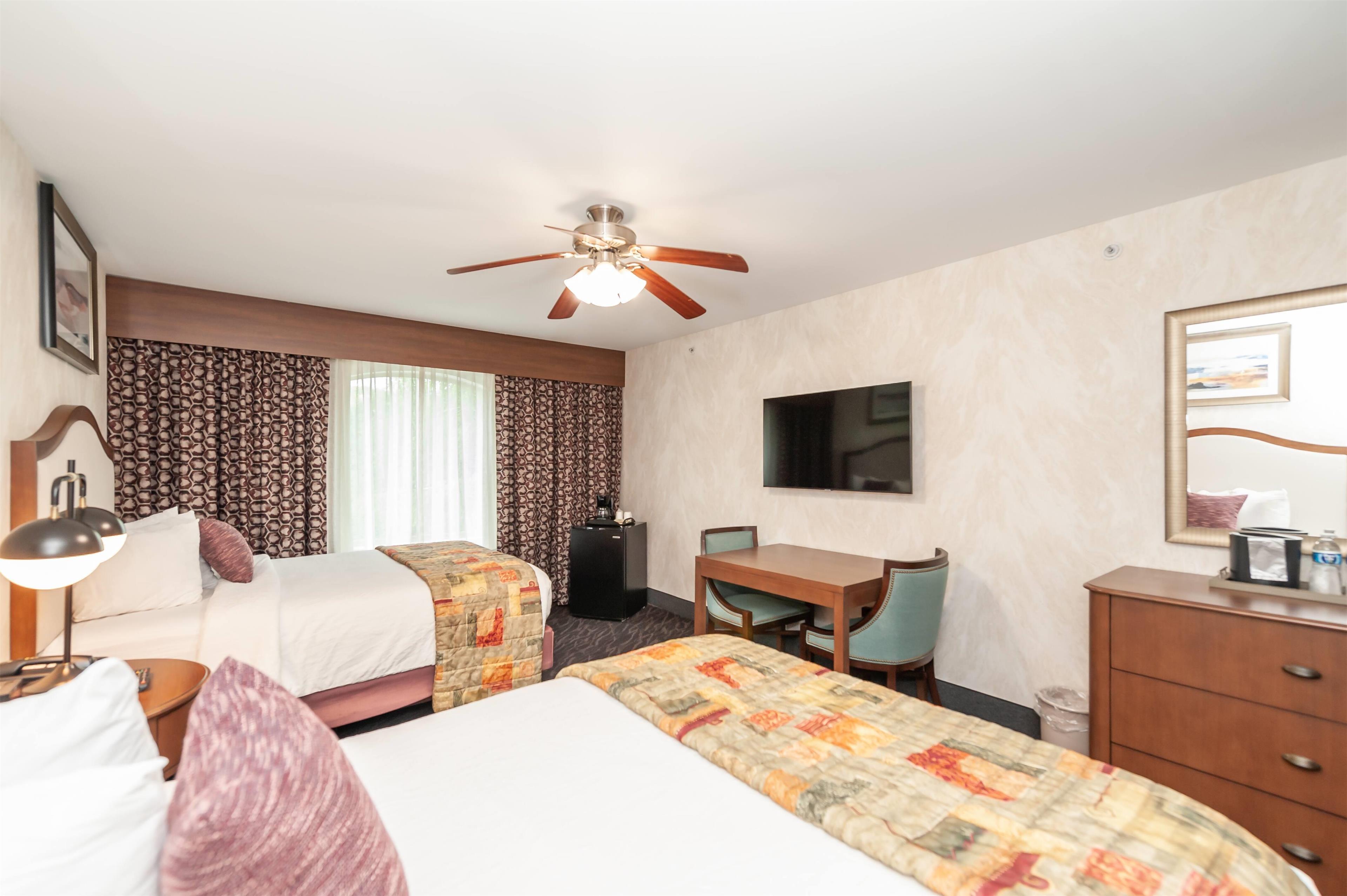 Room, Quadruple, Accessible, Bellissimo Hotel, Trademark by Wyndham Near Foxwoods Casino 2/2