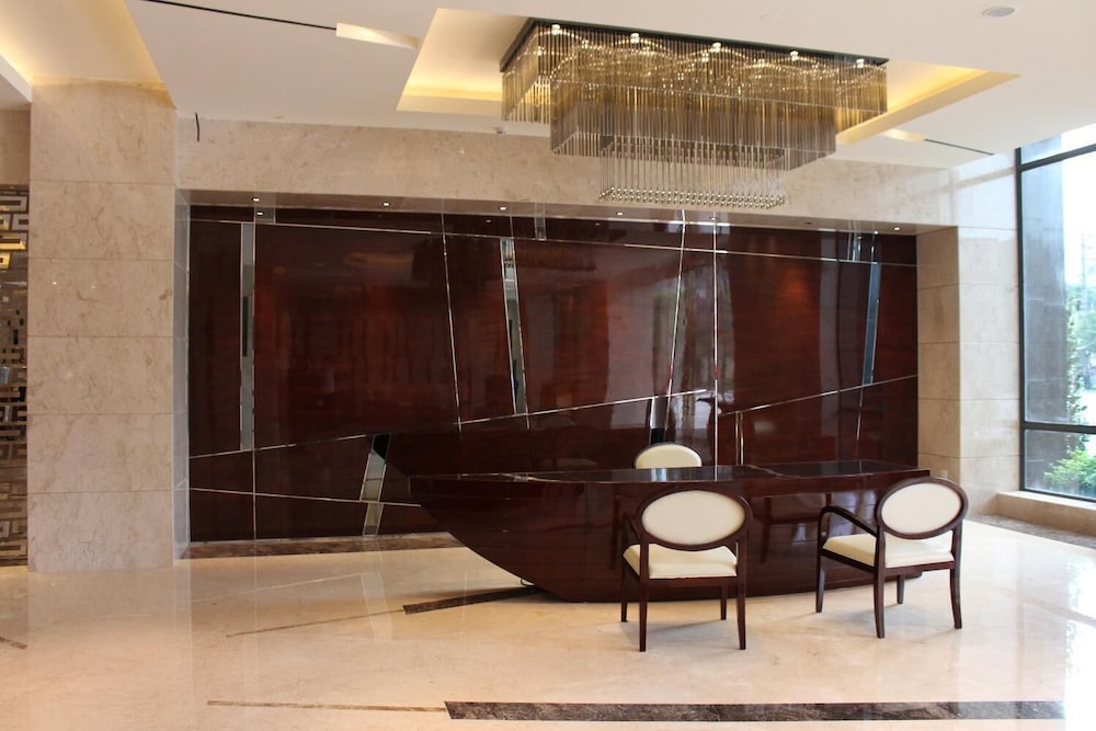 Leeden Jingxi Hotel 5/28