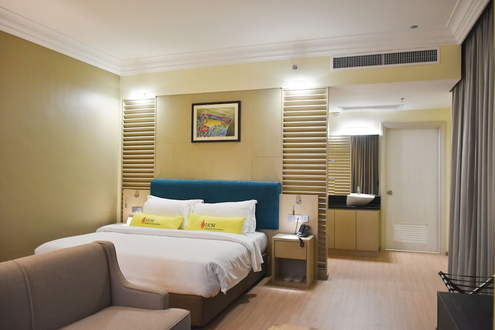 UCSI HOTEL KUCHING 34/72