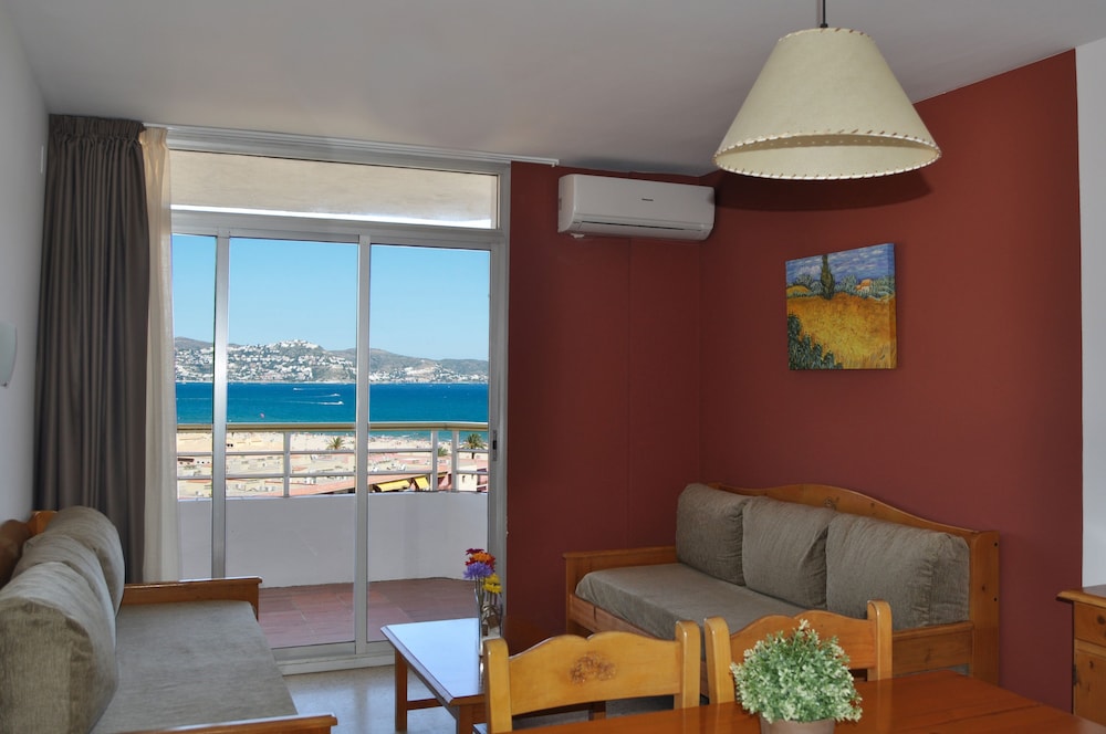 Xons Platja Hotel Apartaments 49/73