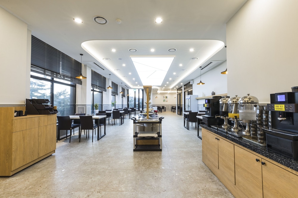 Casaloma Hotel 36/50