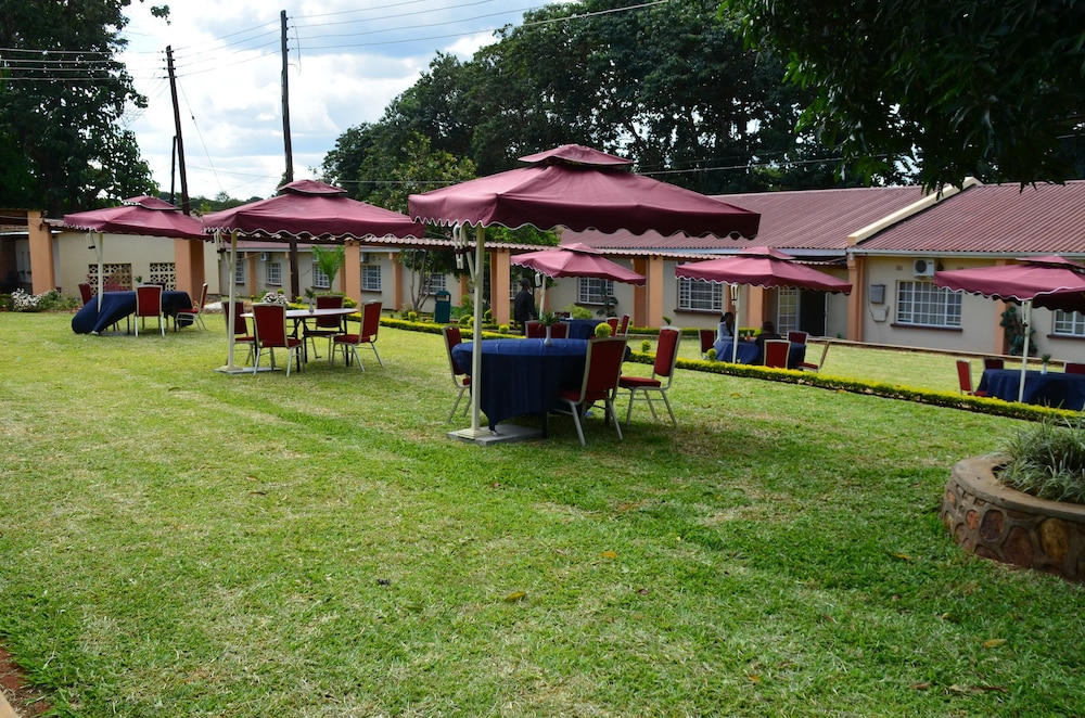 Riverside Hotel and Conference Centre 48/50